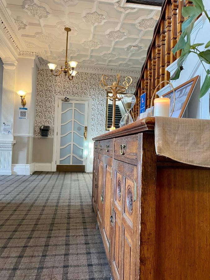 The Clarendon Hotel 모아캠비 외부 사진
