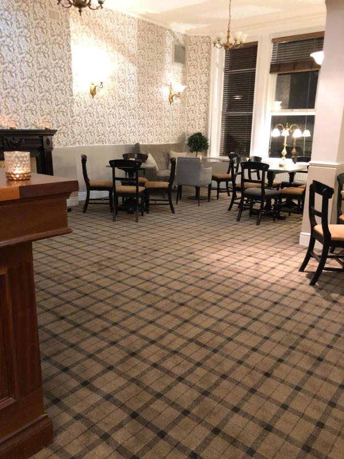 The Clarendon Hotel 모아캠비 외부 사진
