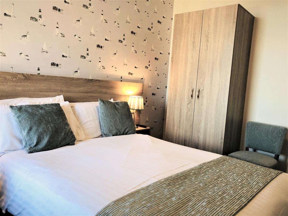 The Clarendon Hotel 모아캠비 외부 사진